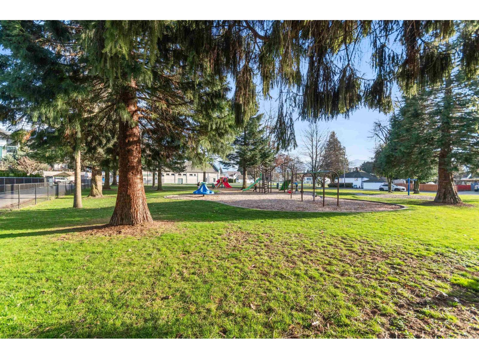 9410 CORBOULD STREET, Chilliwack Proper West, Chilliwack