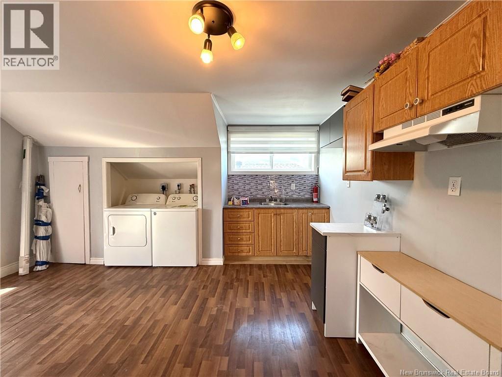 93 39e Avenue - 13