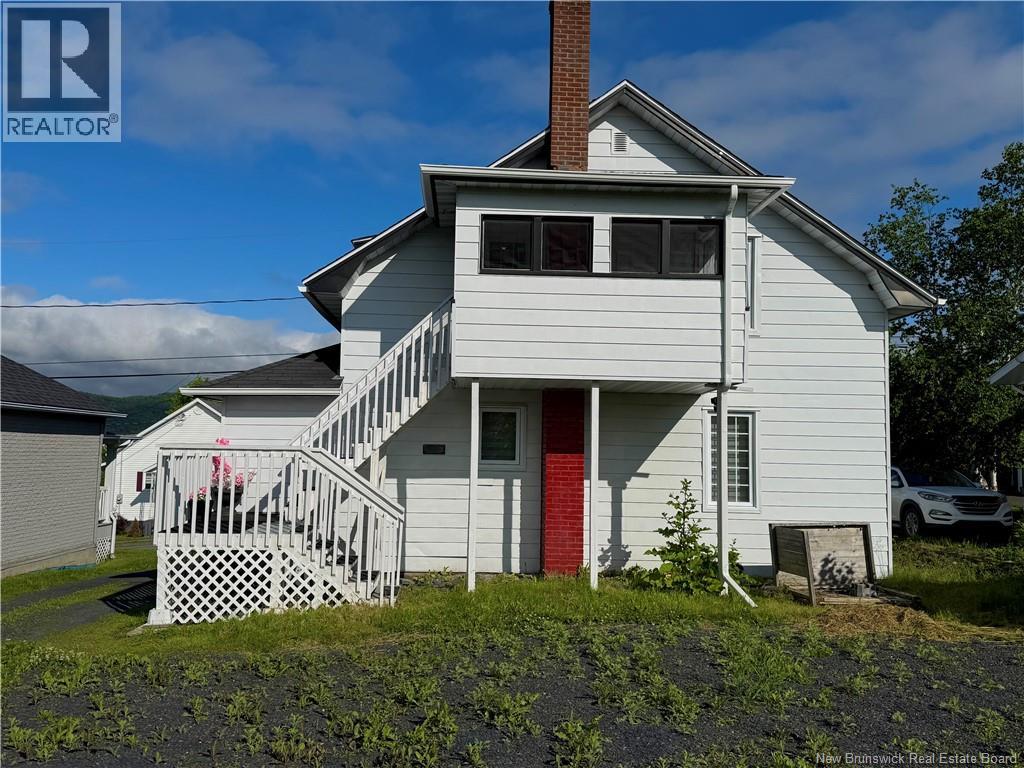 93 39e Avenue - 3