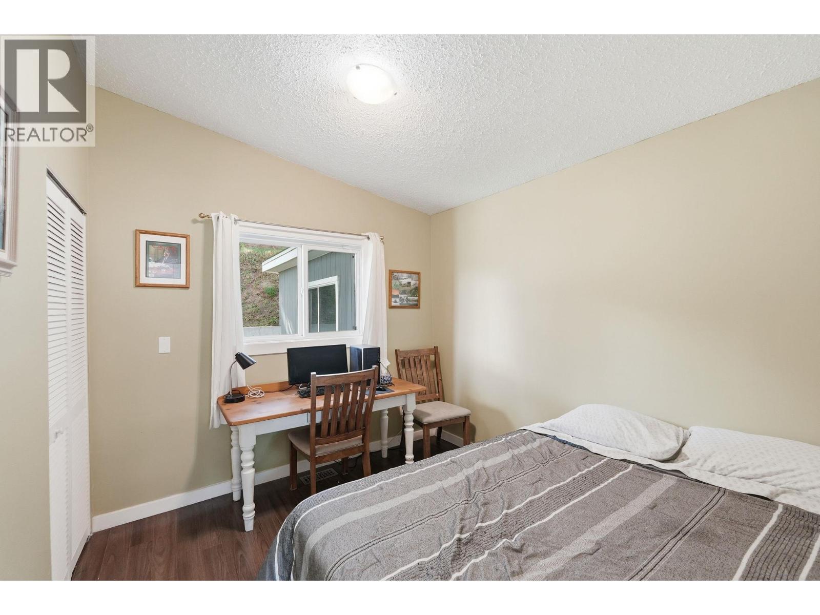 2853 Lower Glenrosa Road - 23