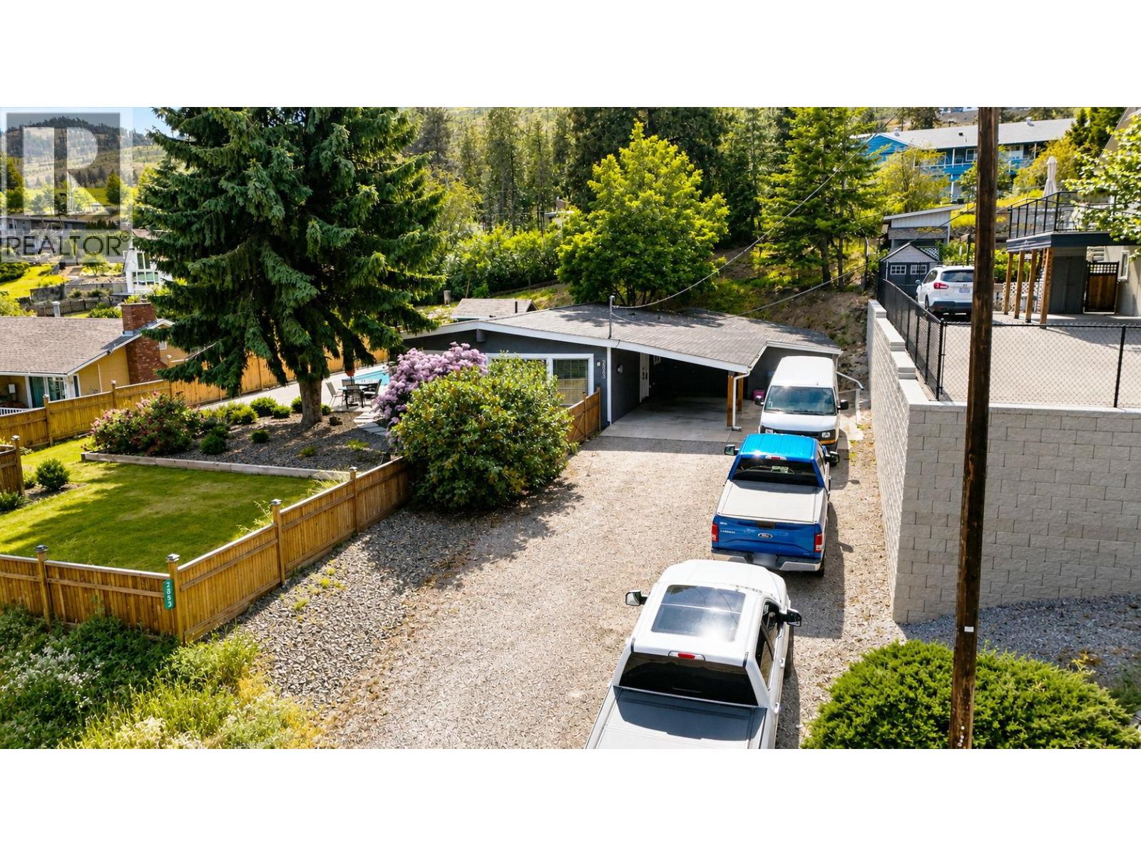 2853 Lower Glenrosa Road - 32