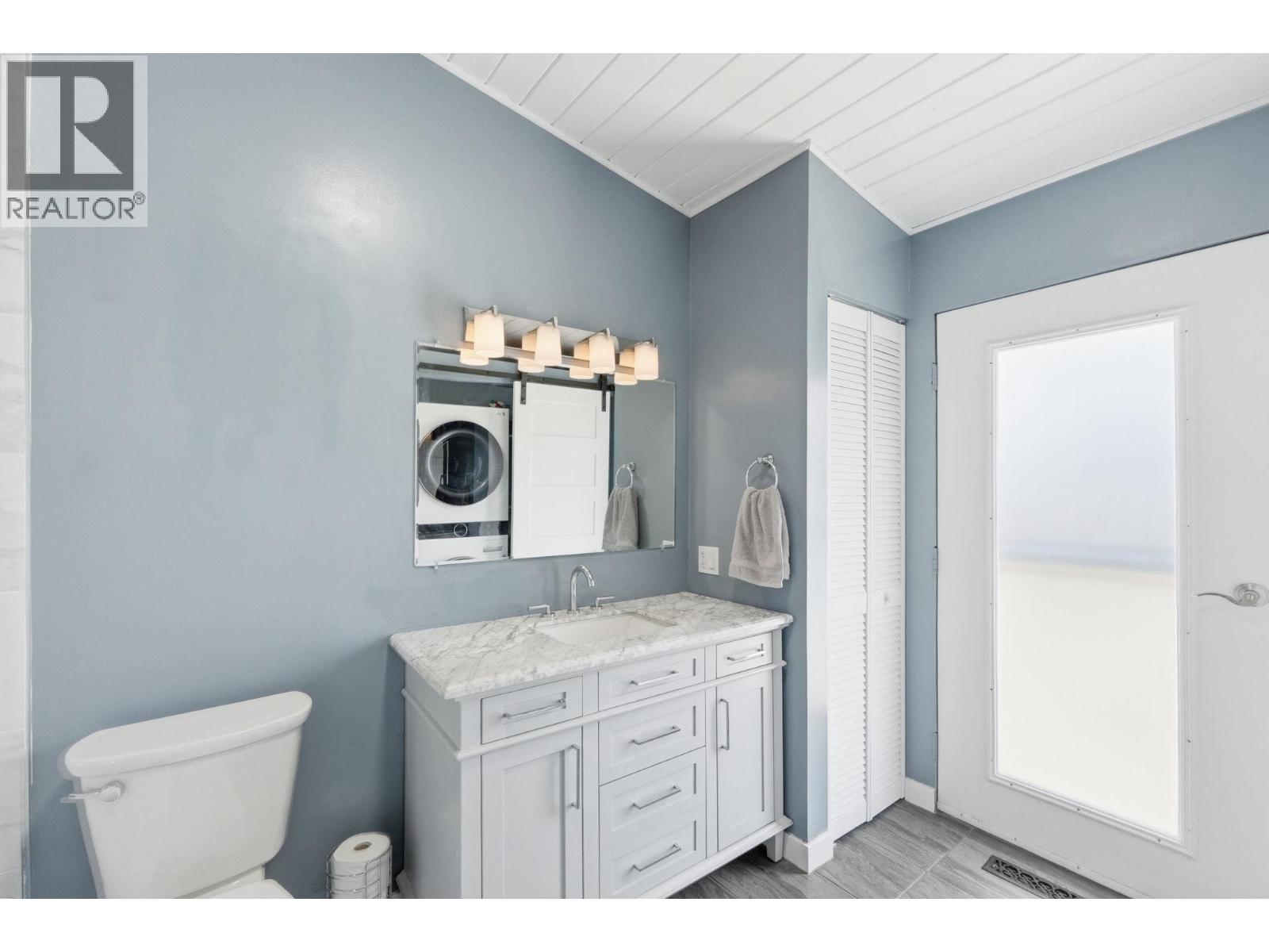 2853 Lower Glenrosa Road - 27