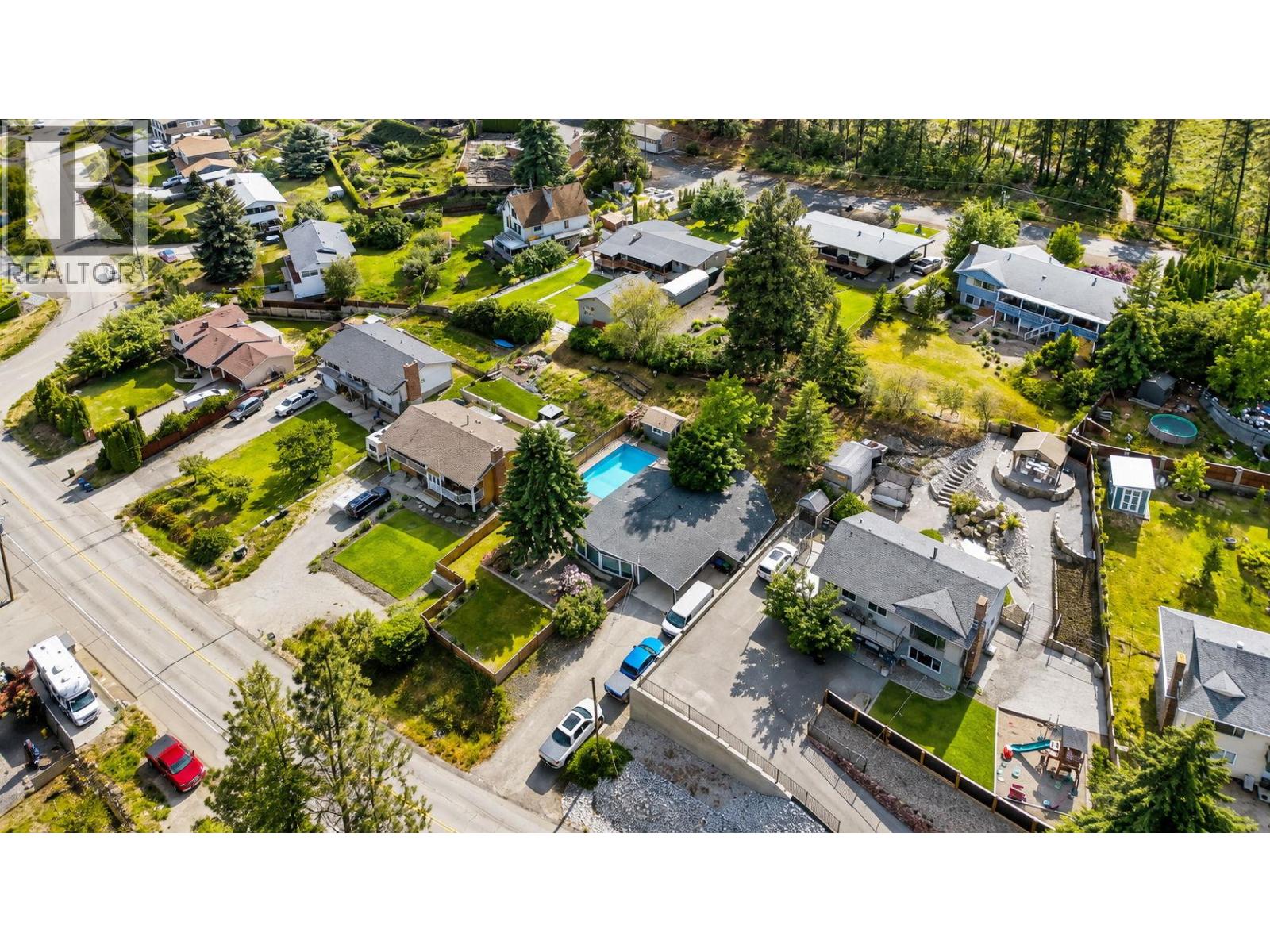 2853 Lower Glenrosa Road - 34