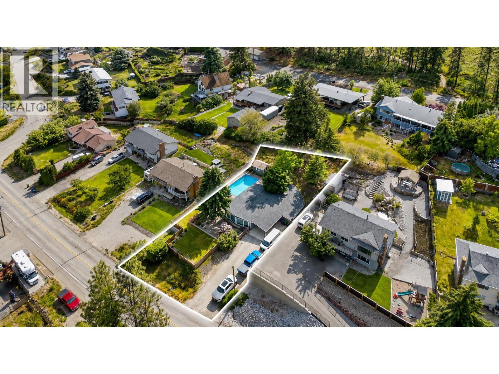 2853 Lower Glenrosa Road - 35