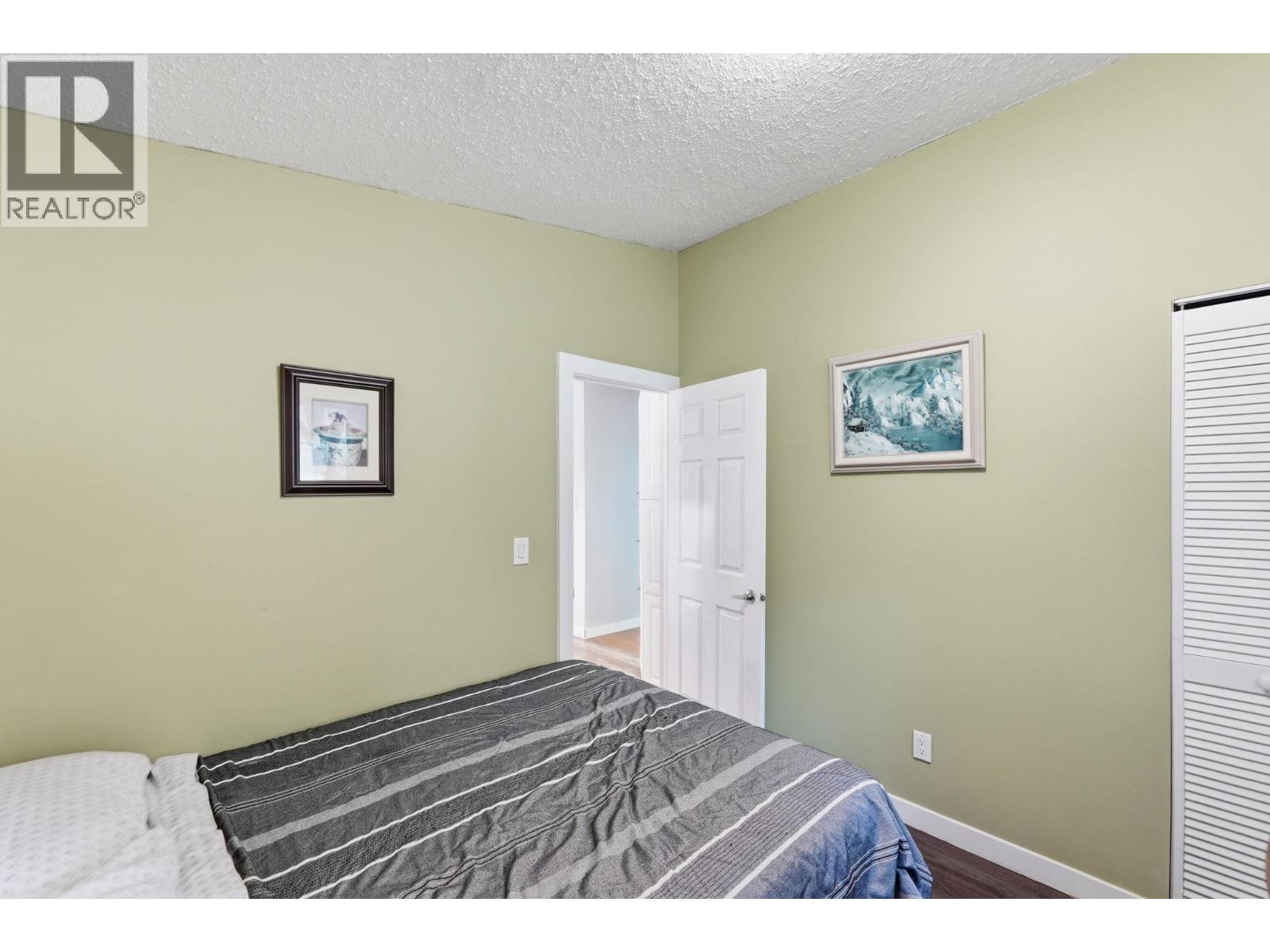 2853 Lower Glenrosa Road - 24