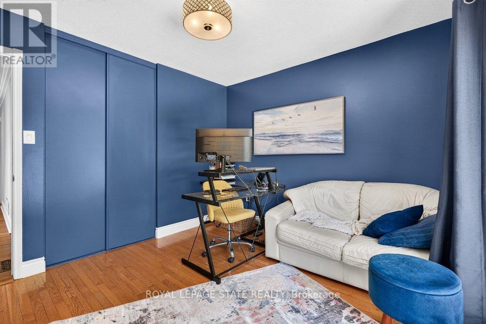 102 BIRCHLAWN DRIVE - 27