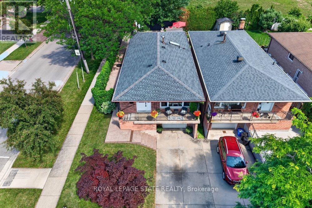 102 BIRCHLAWN DRIVE - 48