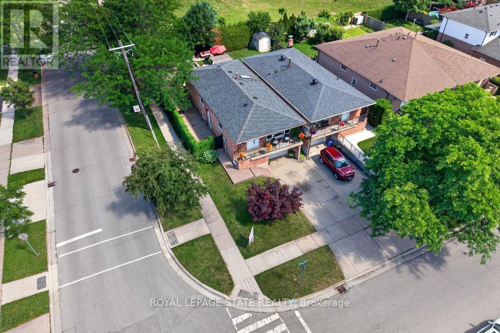 102 BIRCHLAWN DRIVE - 49