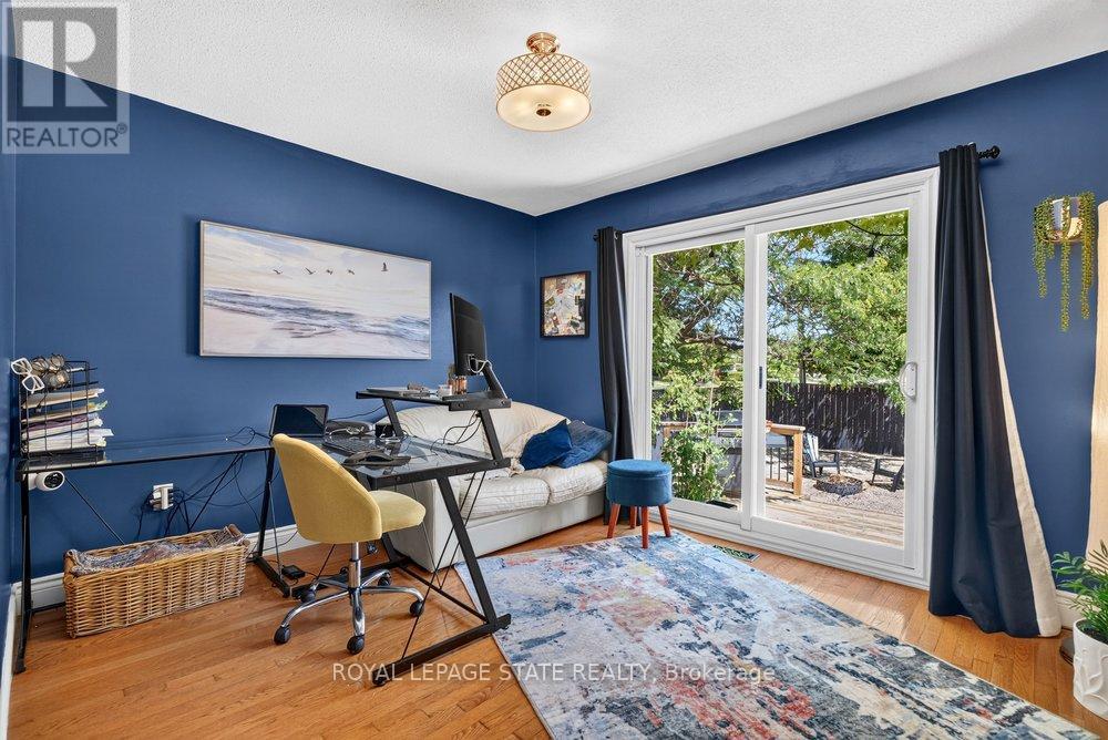 102 BIRCHLAWN DRIVE - 7