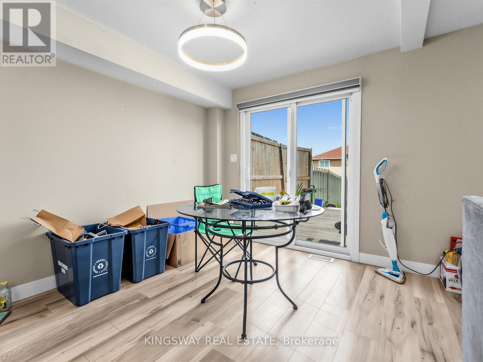 1 HIGHBROOK STREET N - 13