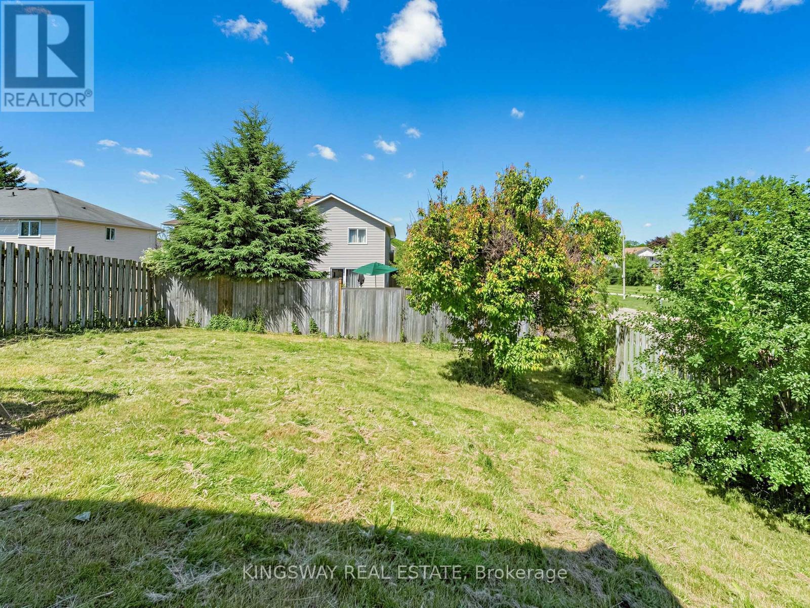1 HIGHBROOK STREET N - 27