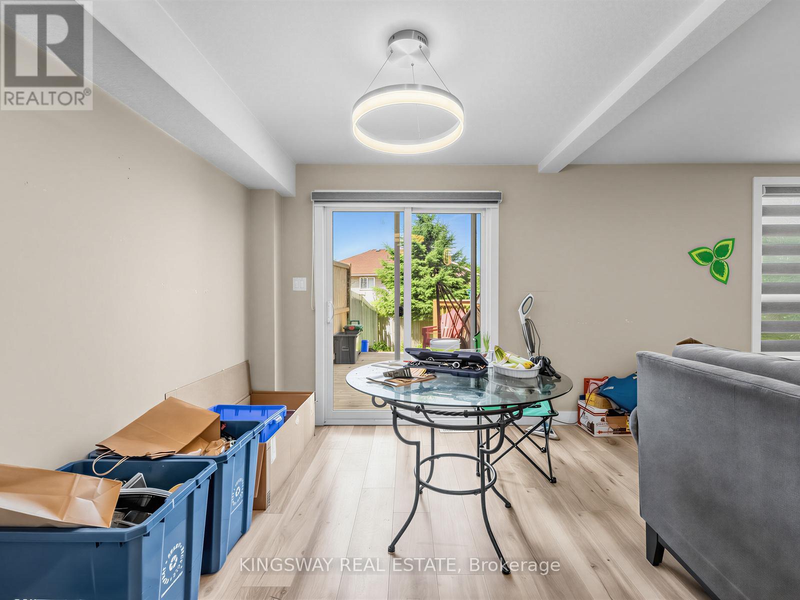 1 HIGHBROOK STREET N - 5
