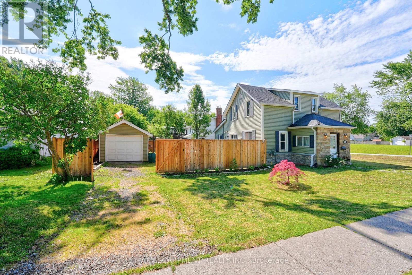 503 JOHN STREET - 3