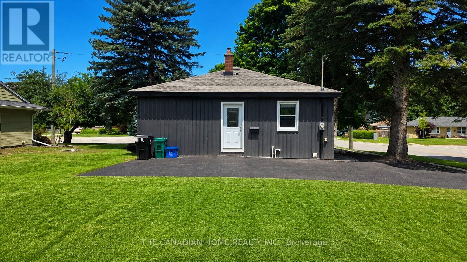 142 WINSTON BOULEVARD - 2