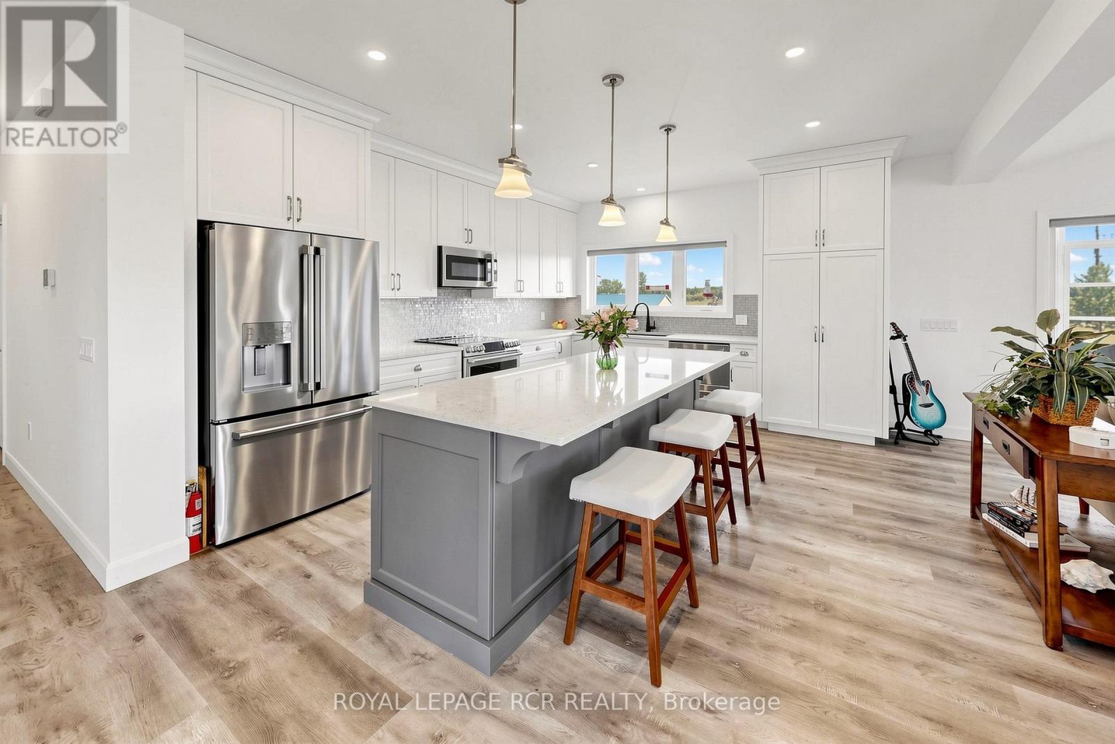 224212 SOUTHGATE RD 22 ROAD - 12