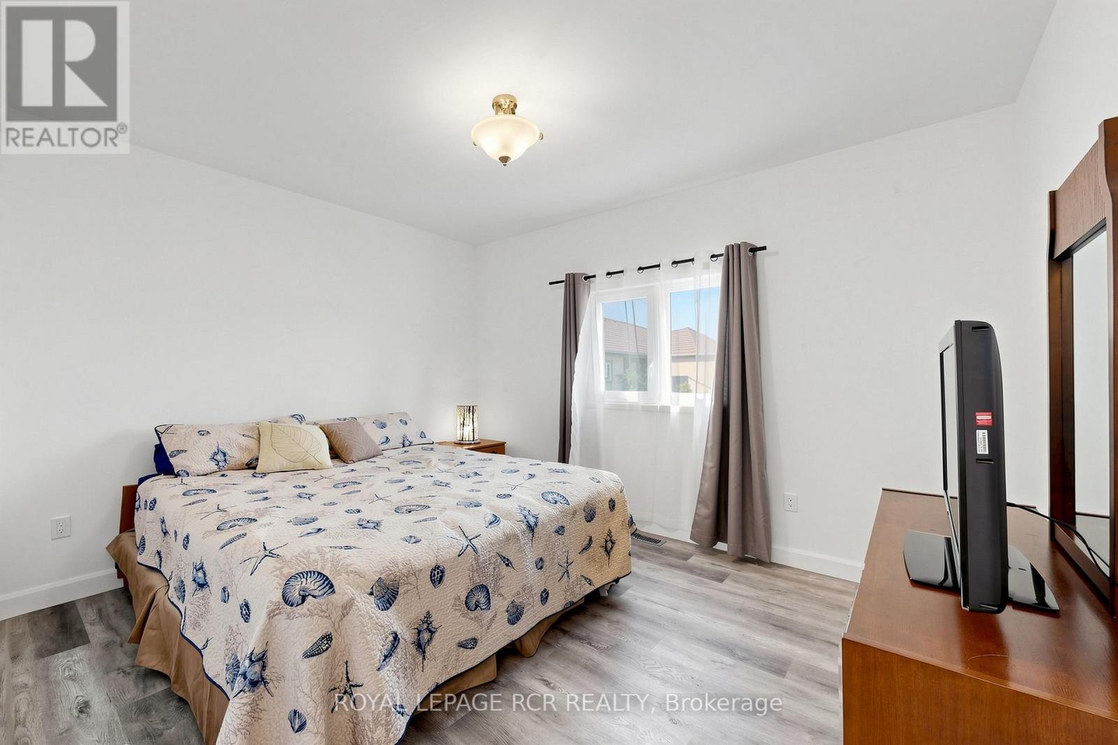 224212 SOUTHGATE RD 22 ROAD - 36