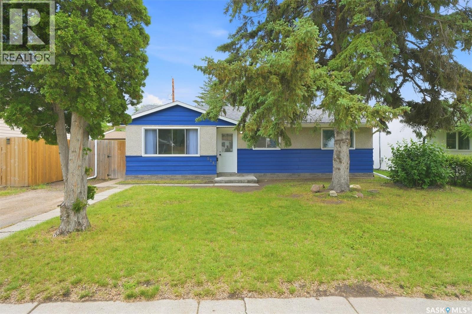 514 V AVENUE S - 1