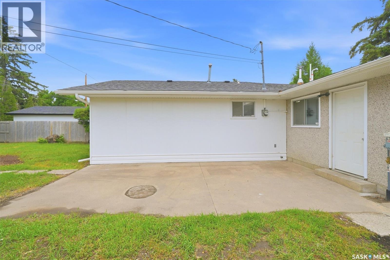 514 V AVENUE S - 42