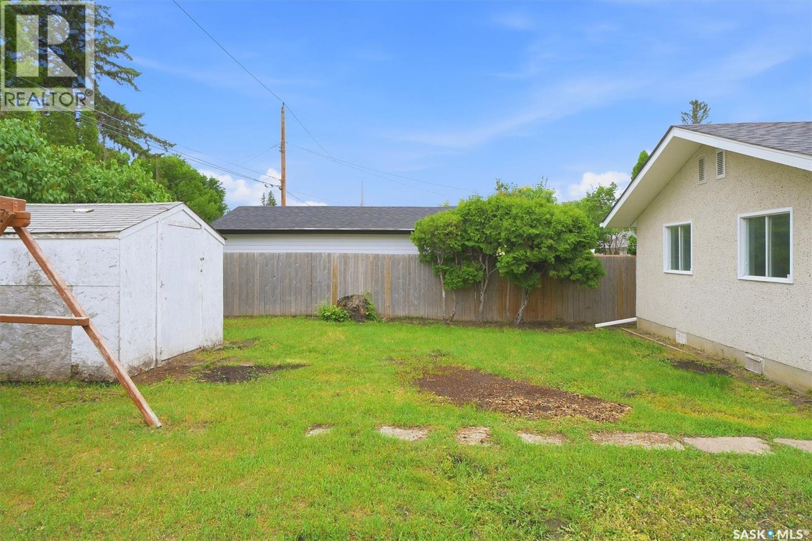 514 V AVENUE S - 44