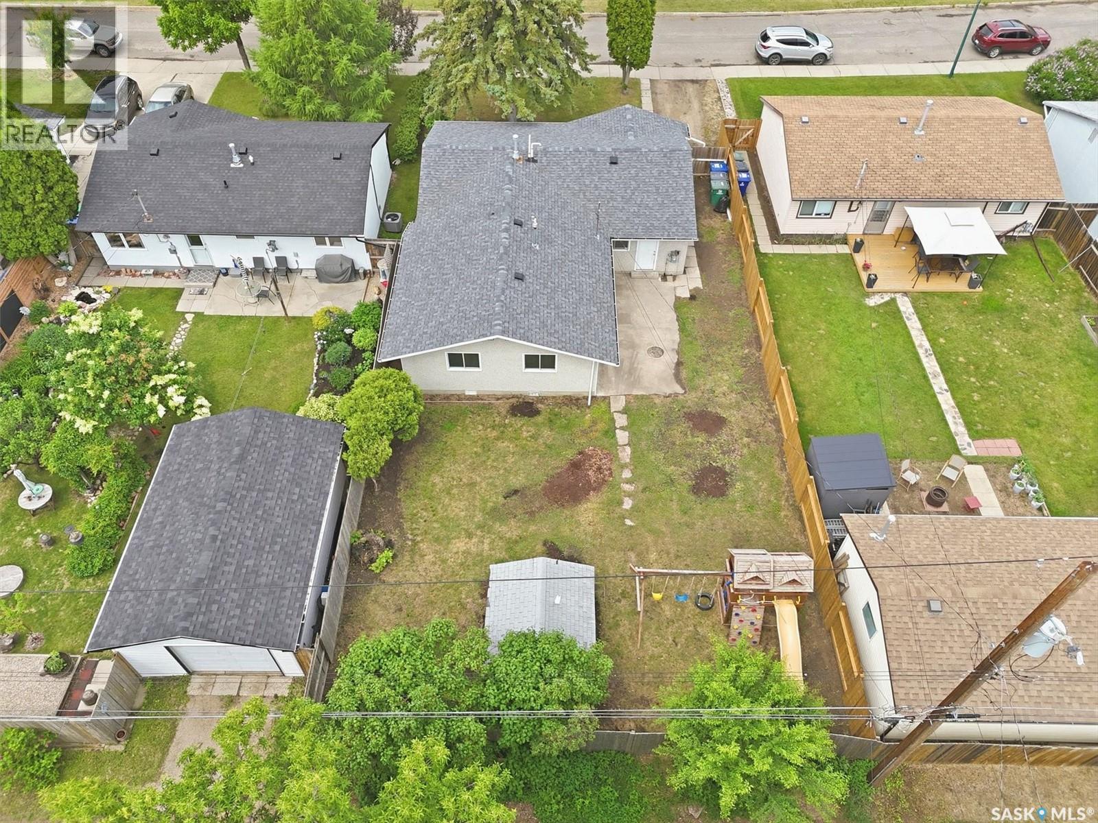 514 V AVENUE S - 49