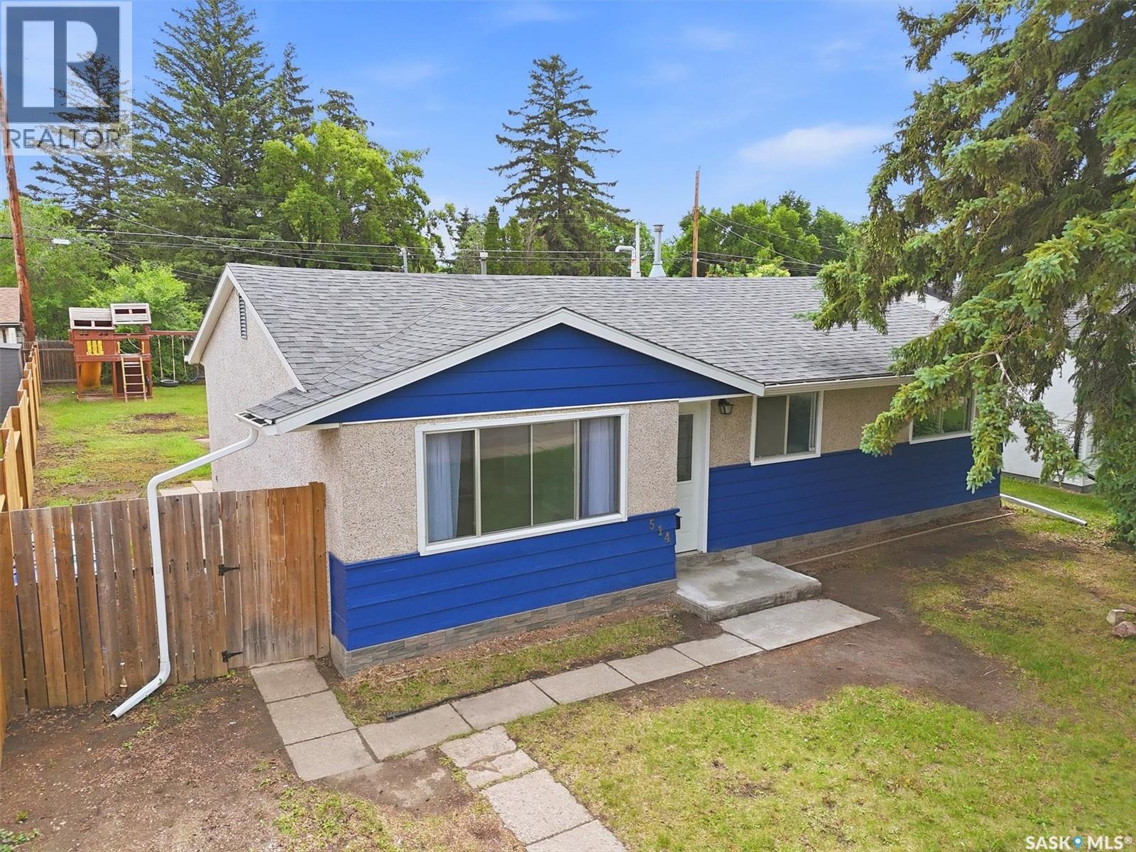 514 V AVENUE S - 55