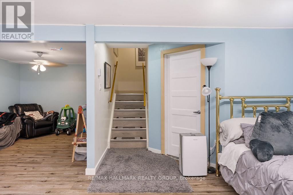 3 Bed, 2 Bath House for Rent in Ottawa – 67 GRADY CRESCENT, Ottawa – MLS# X13484600 - Image 40