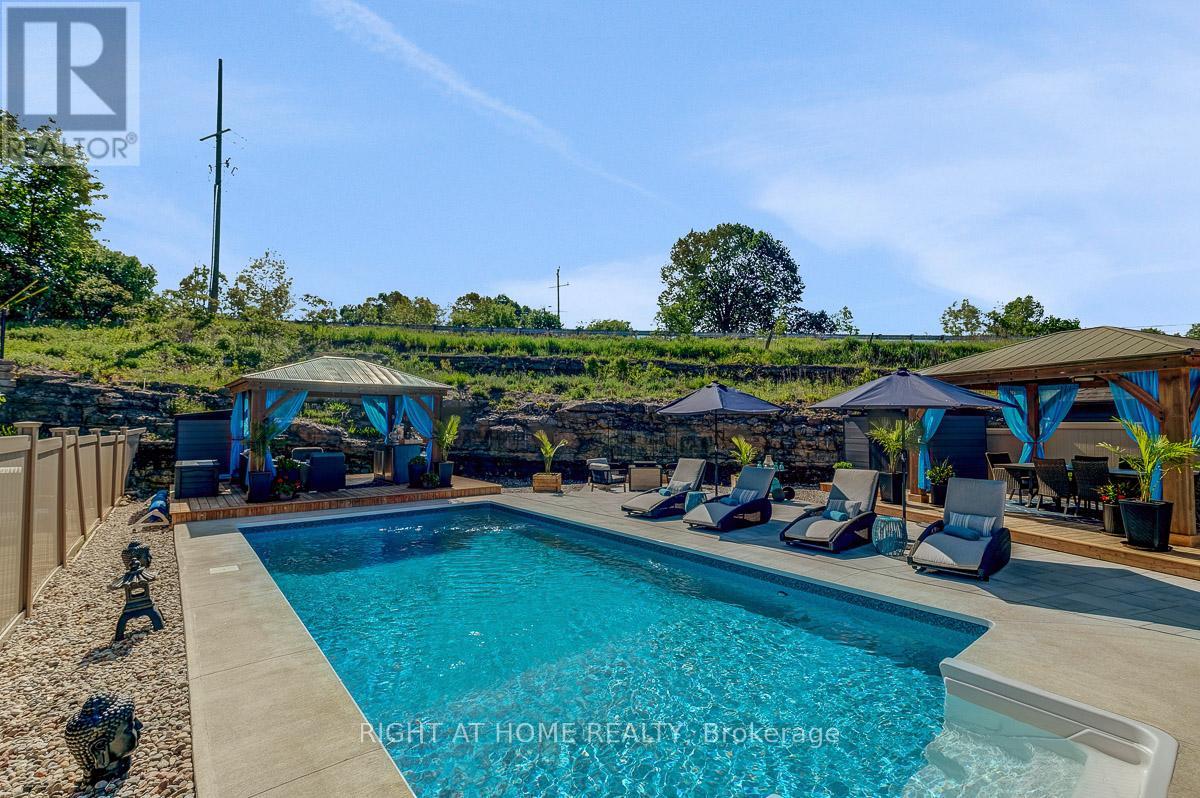 780 KEINOUCHE PLACE - 2