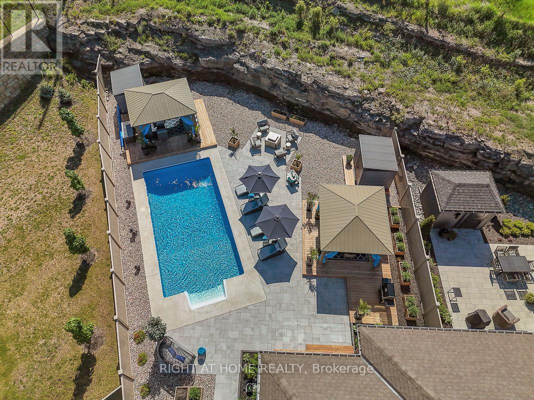 780 KEINOUCHE PLACE - 3