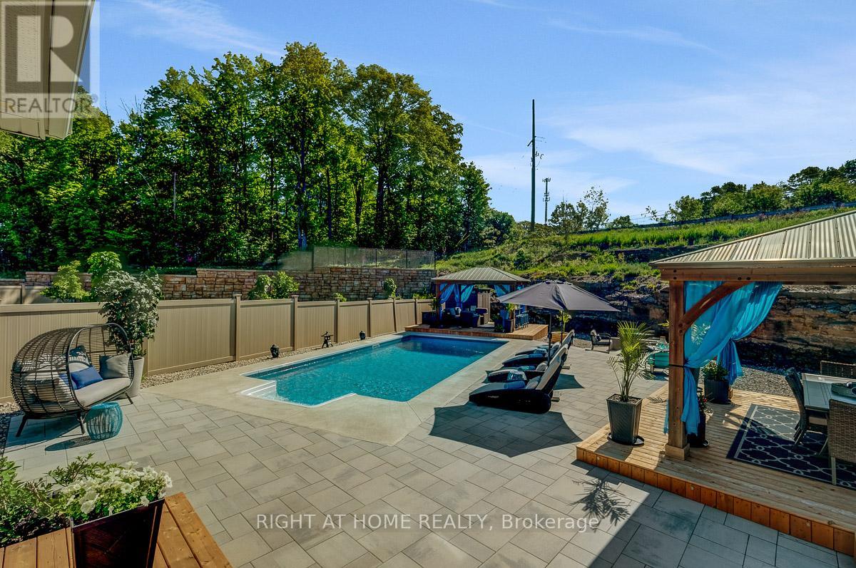 780 KEINOUCHE PLACE - 34