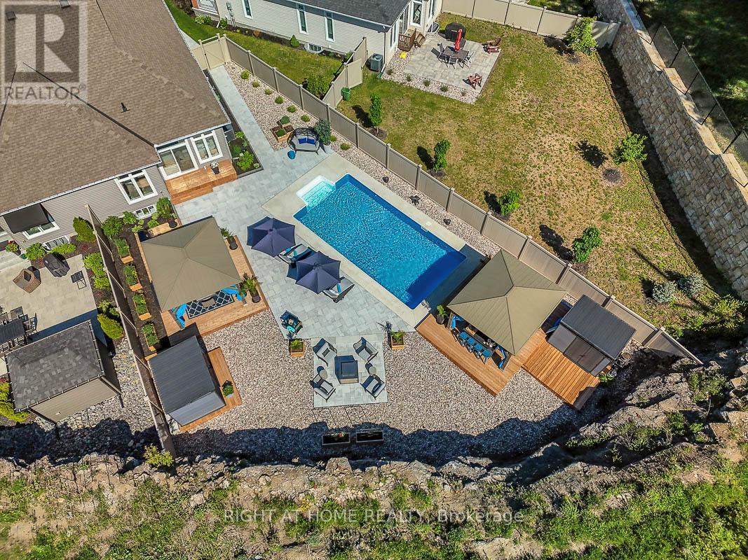 780 KEINOUCHE PLACE - 44