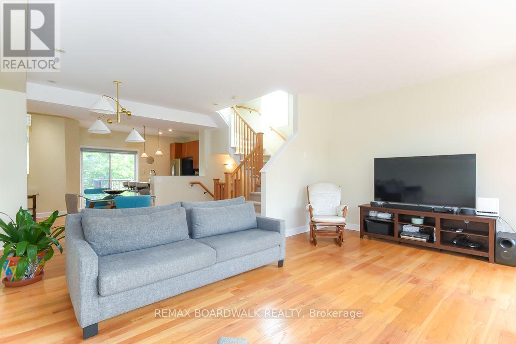 51 DROUIN AVENUE - 27