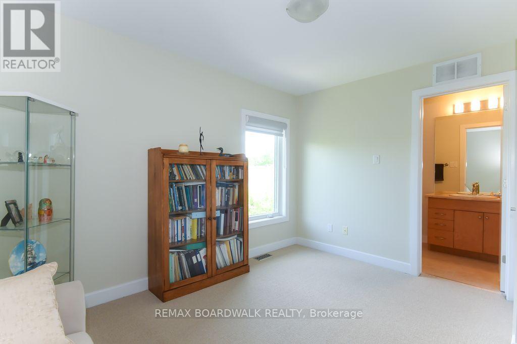 51 DROUIN AVENUE - 35