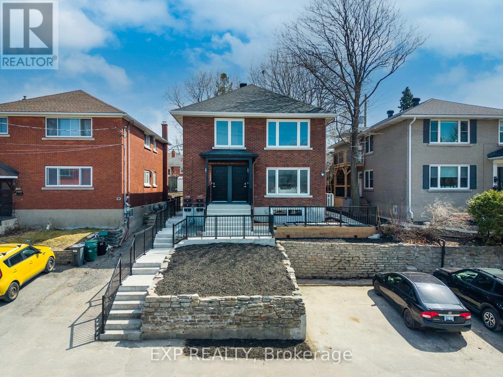 142 YOUNG STREET - 23