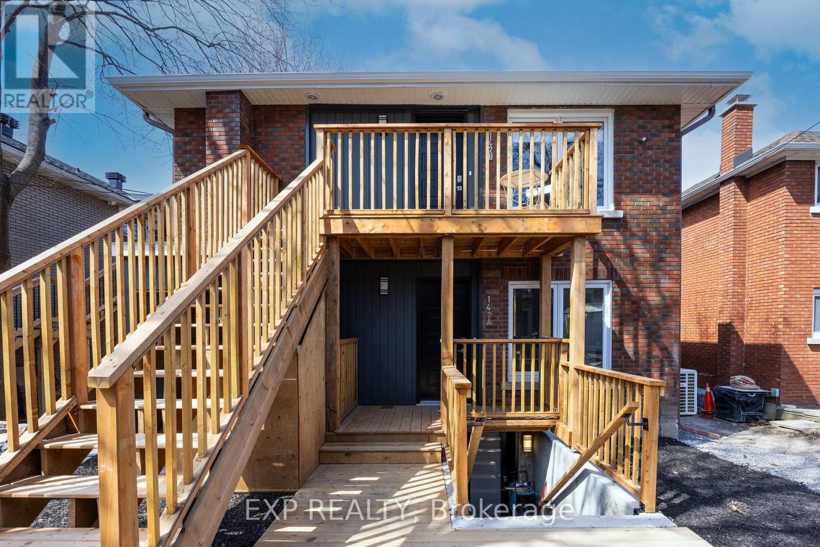 142 YOUNG STREET - 4