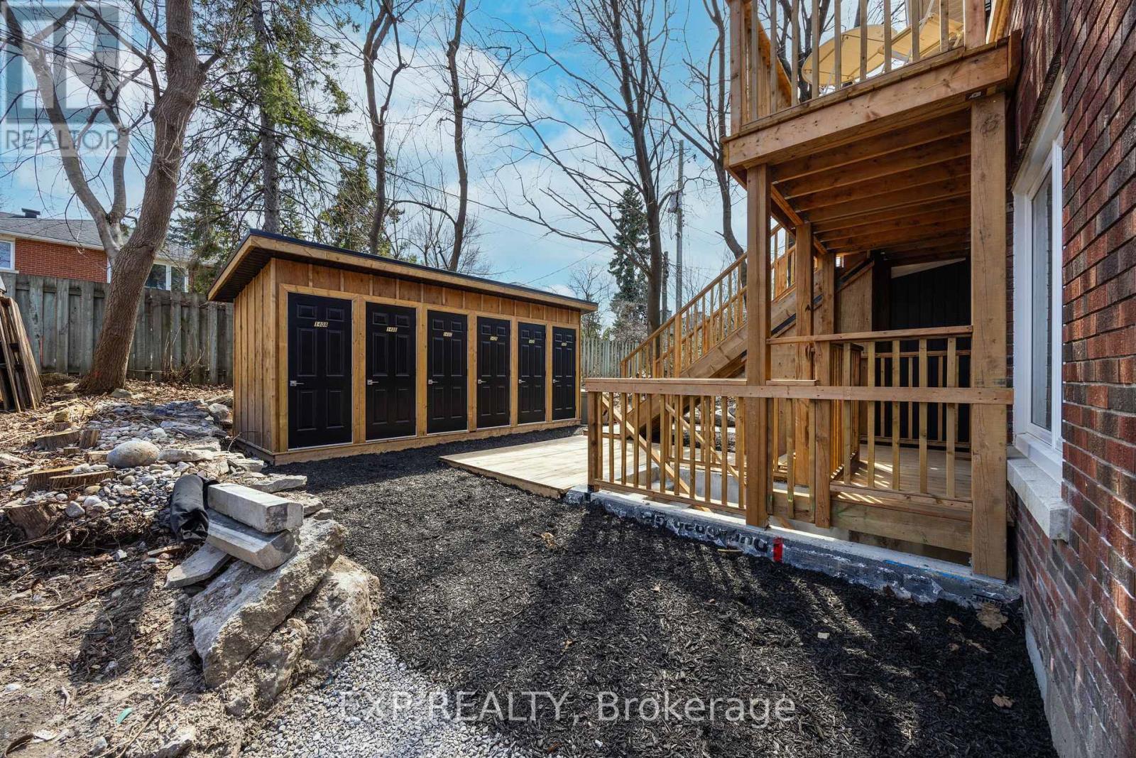 142 YOUNG STREET - 6