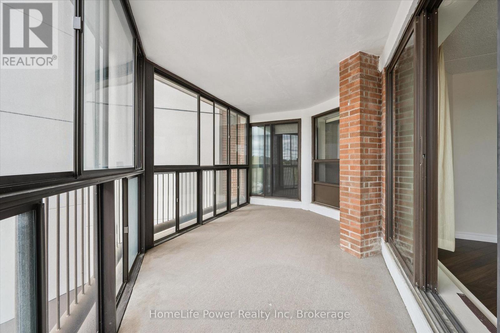 #402 22 MARILYN DRIVE - 24