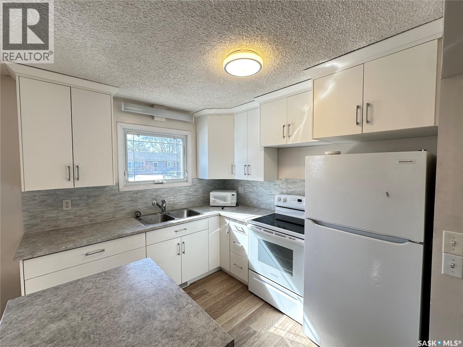 44 Campbell PLACE - 10