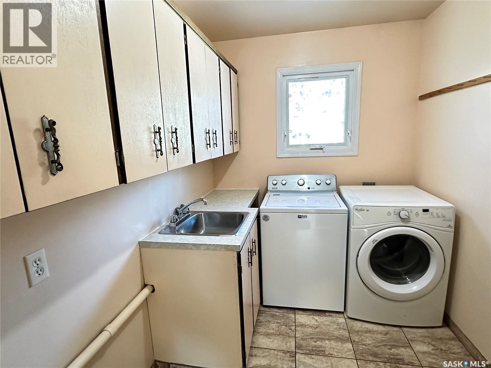 44 Campbell PLACE - 11