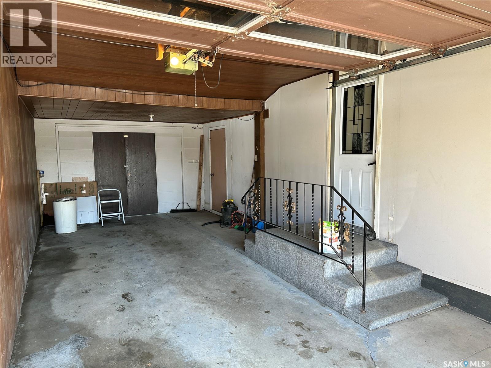44 Campbell PLACE - 34