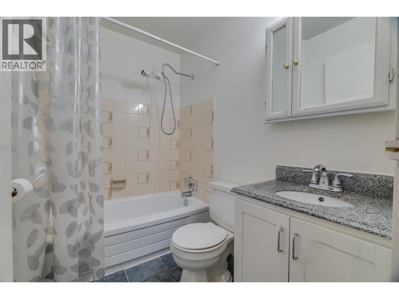 304 1948 COQUITLAM AVENUE, Port Coquitlam