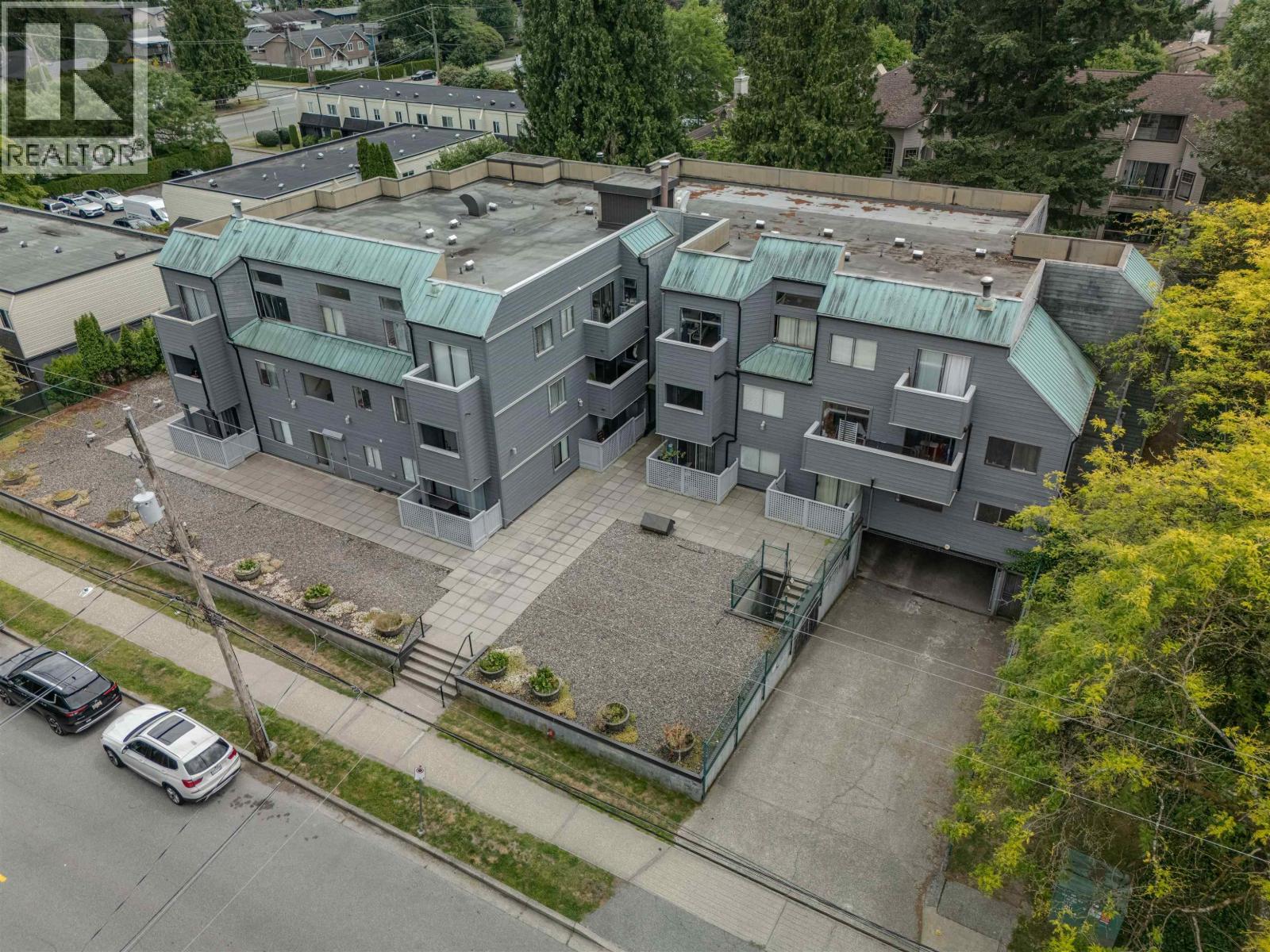 304 1948 COQUITLAM AVENUE, Port Coquitlam