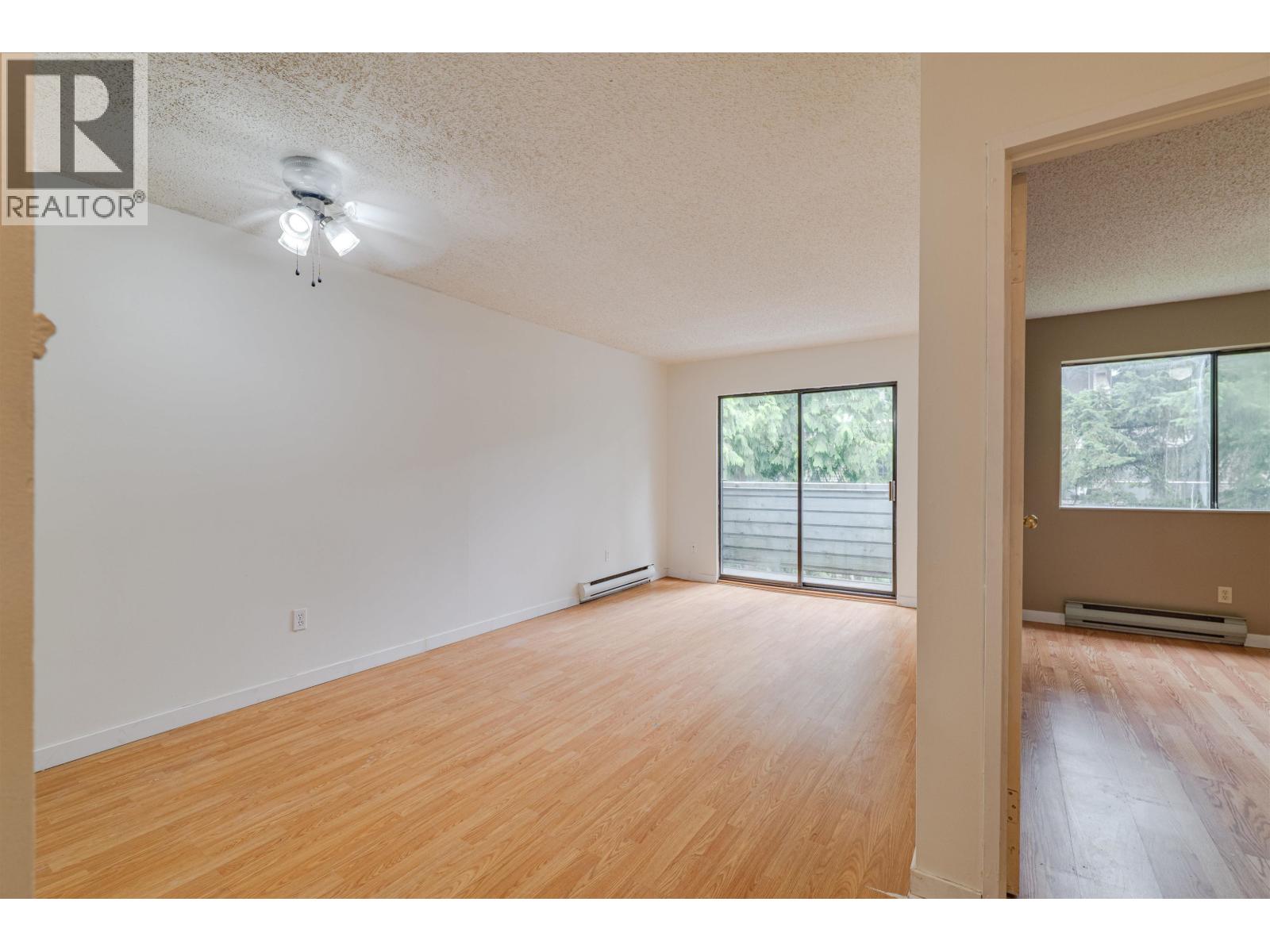 304 1948 COQUITLAM AVENUE, Port Coquitlam
