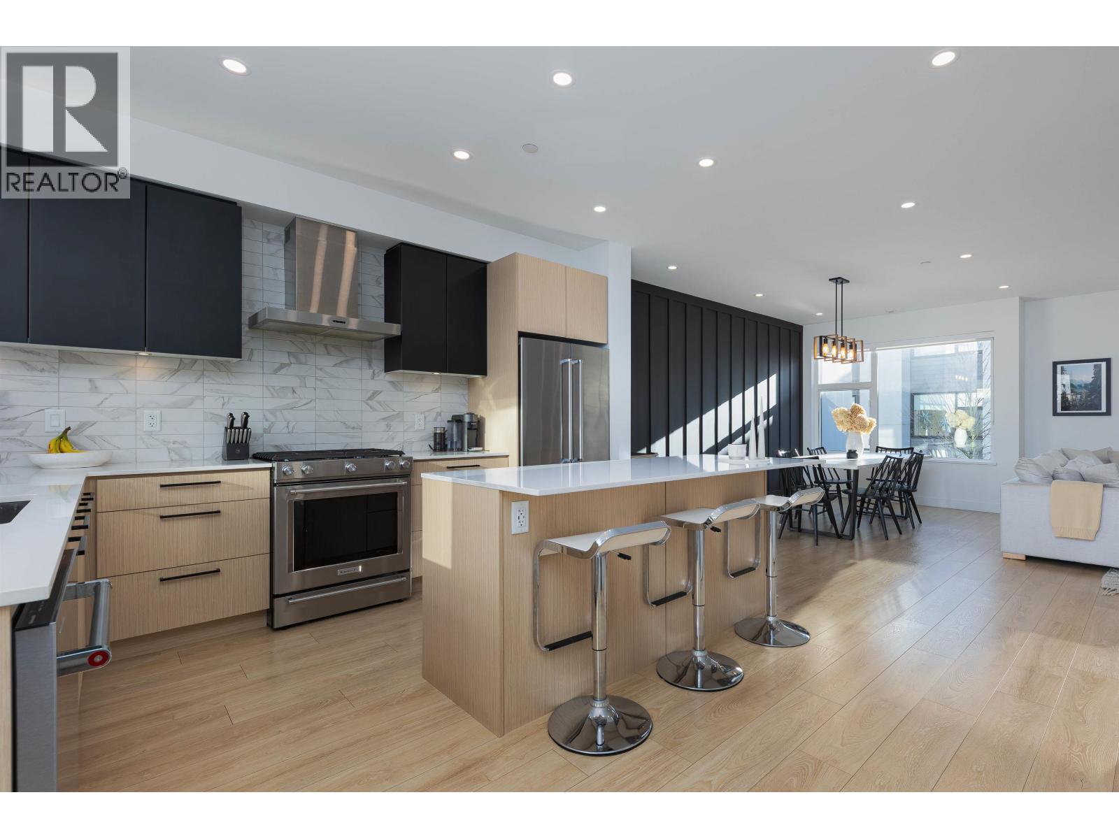 17 602 LILE DRIVE, North Vancouver