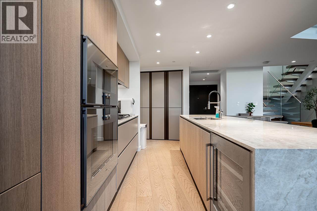 2406 1500 FERN STREET, North Vancouver