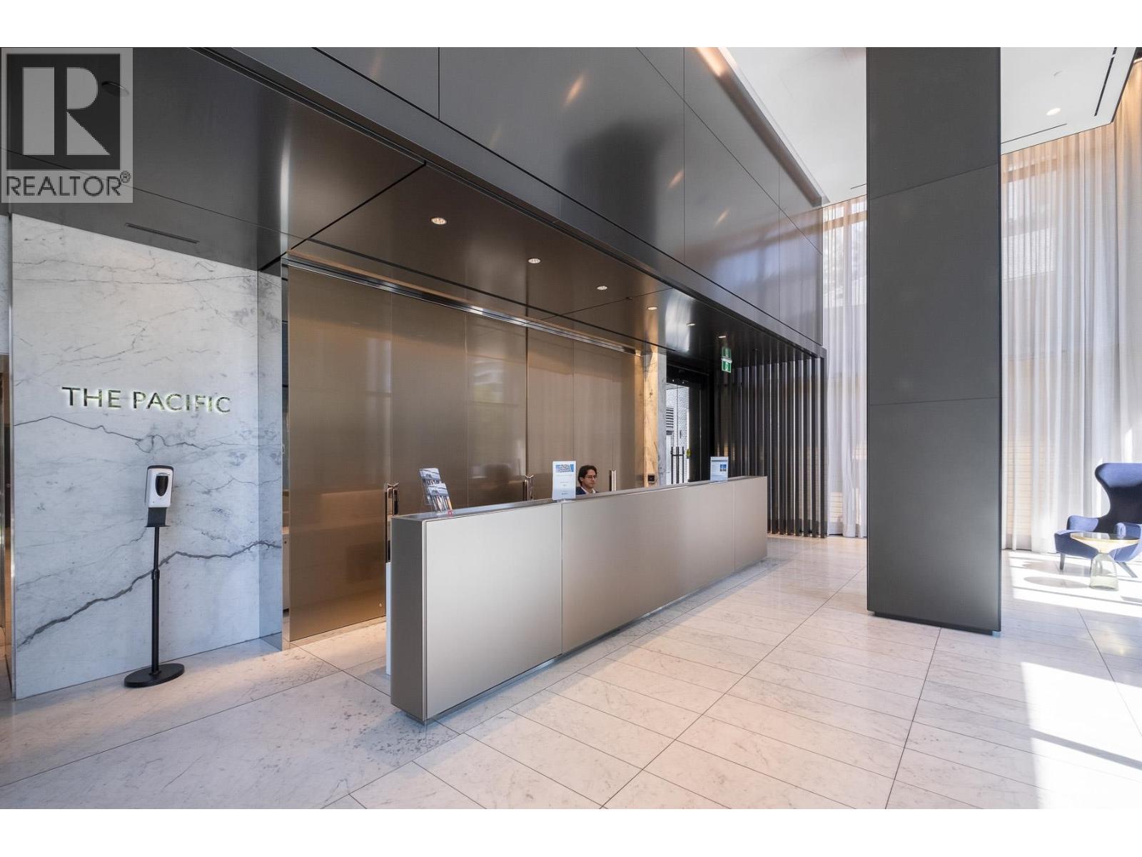 2404 889 PACIFIC STREET, Vancouver