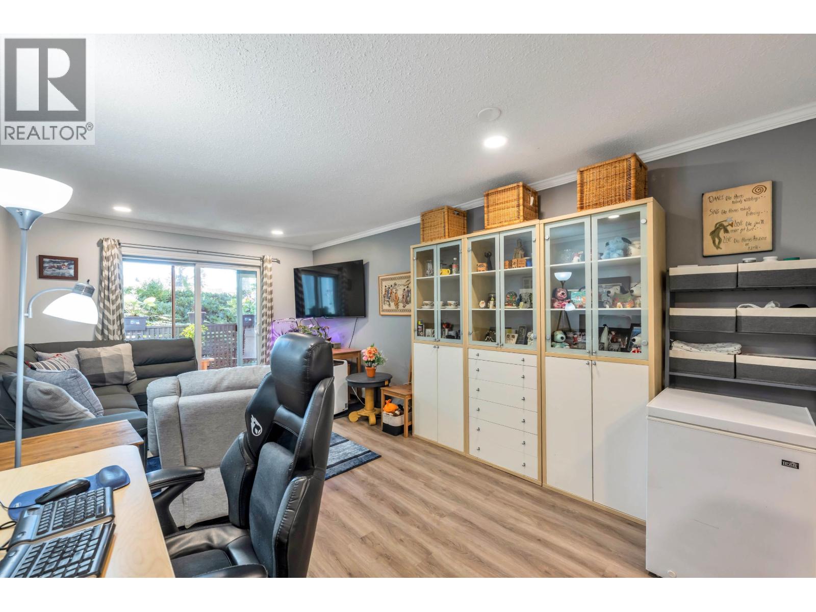 117 200 WESTHILL PLACE, Port Moody