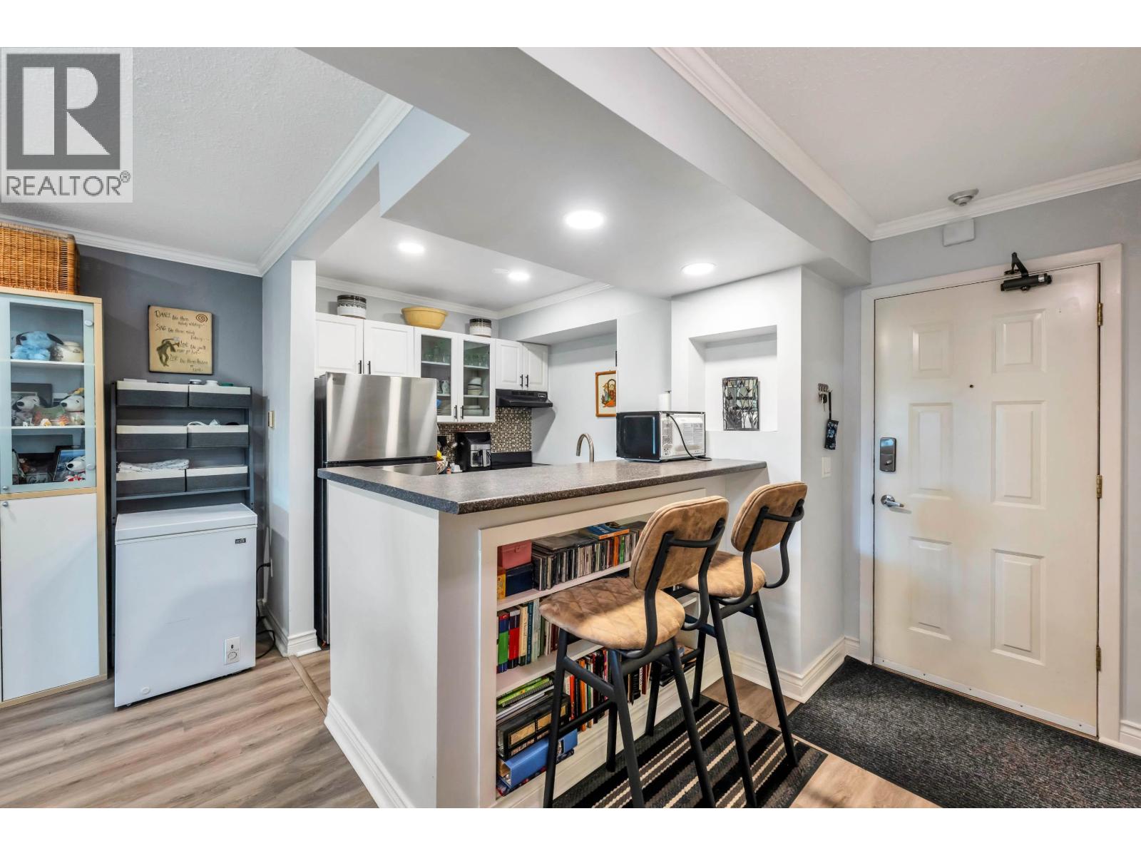 117 200 WESTHILL PLACE, Port Moody
