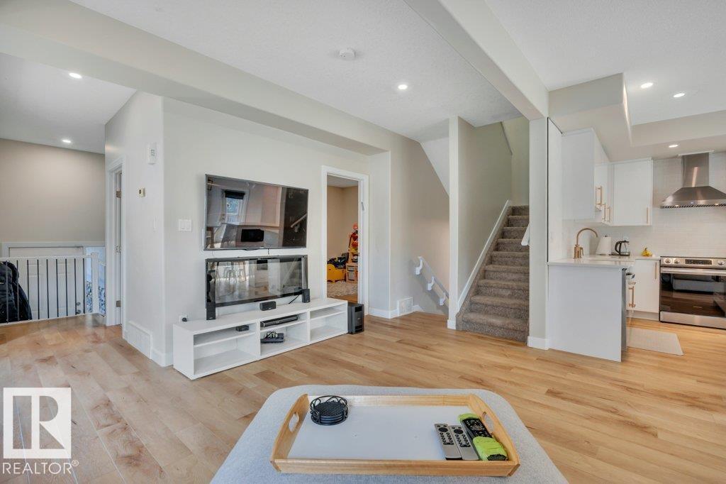 #12 1720 GARNETT PT NW - 8