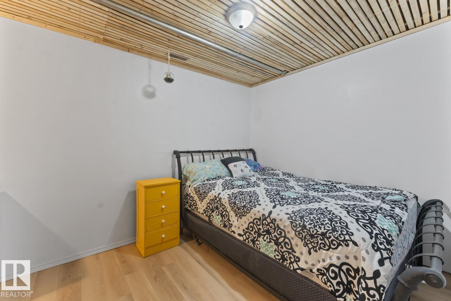 2006 3 AV — photo 29