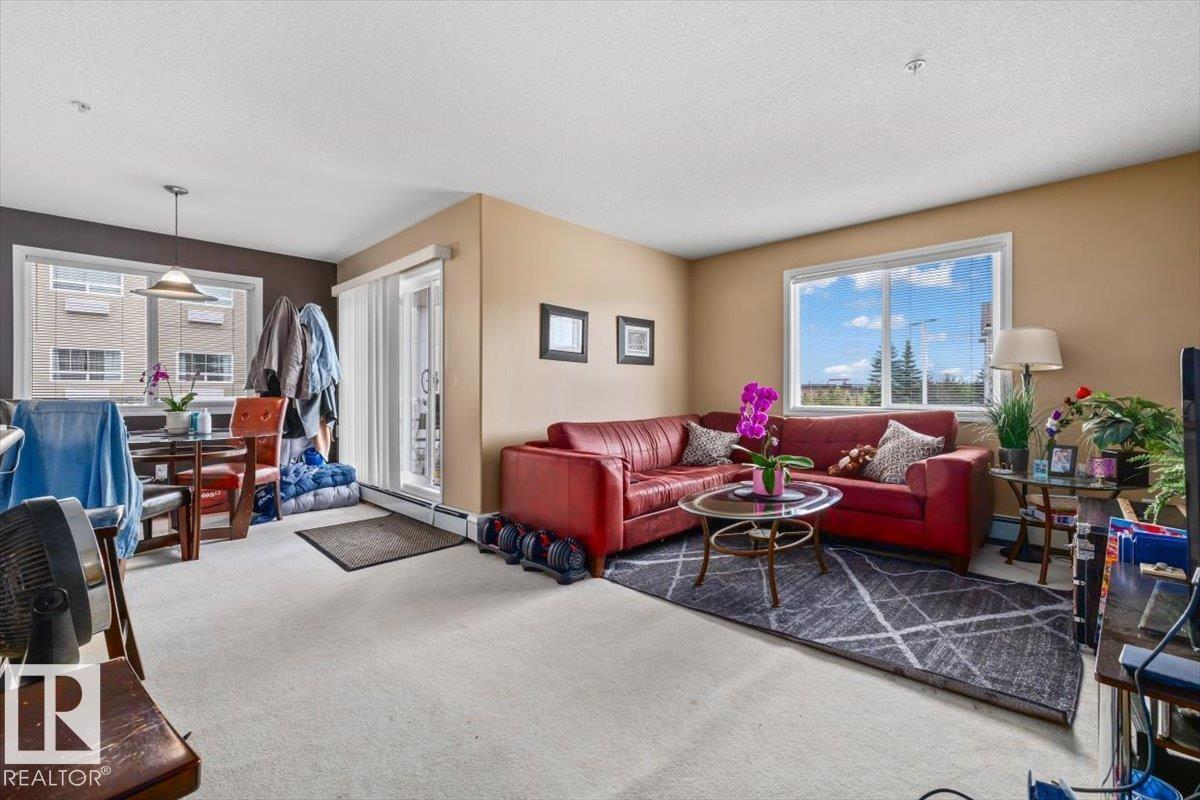#245 50 WOODSMERE - 10